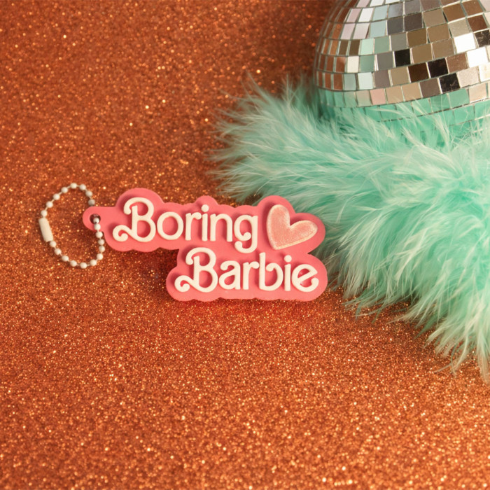 Porte-clés Boring Barbie – Édition Iconique | Barbie & Ken – Objet Collectible
